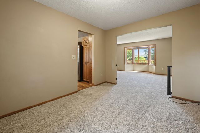 17611 83rd Avenue N, Maple Grove, MN 55311