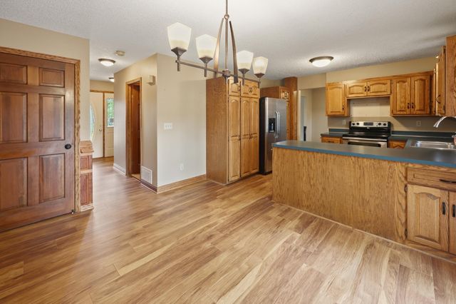 17611 83rd Avenue N, Maple Grove, MN 55311