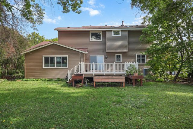 17611 83rd Avenue N, Maple Grove, MN 55311