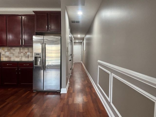 6611 W Belmont Avenue 1, Chicago, IL 60634