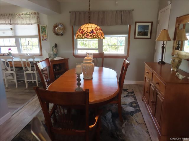 463 Mariners Way, Copiague, NY 11726