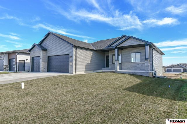 9500 Delano Drive, Lincoln, NE 68516