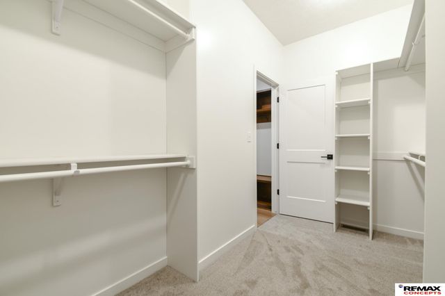 9500 Delano Drive, Lincoln, NE 68516