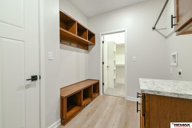 9500 Delano Drive, Lincoln, NE 68516