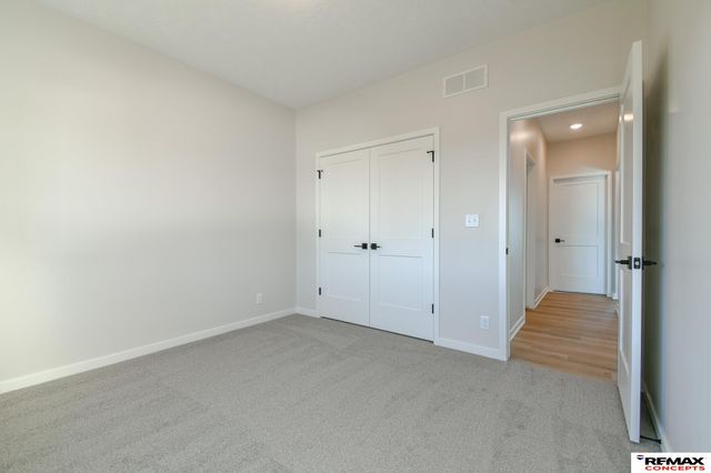 9500 Delano Drive, Lincoln, NE 68516