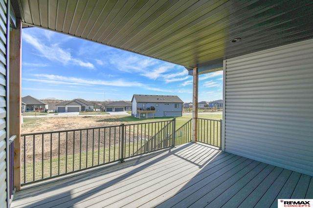 9500 Delano Drive, Lincoln, NE 68516