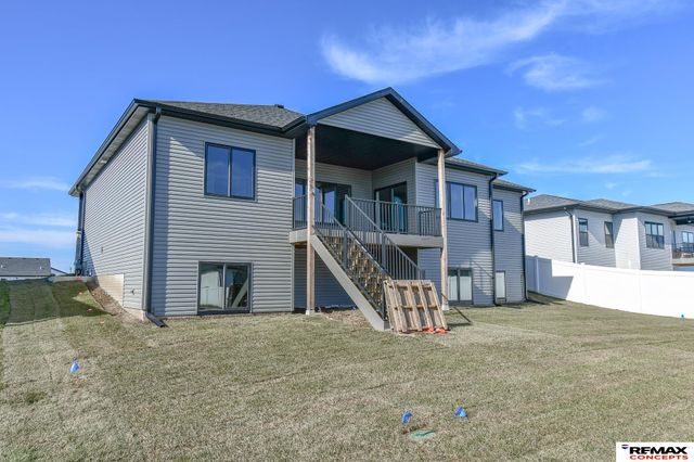 9500 Delano Drive, Lincoln, NE 68516