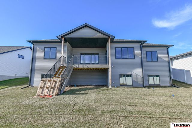 9500 Delano Drive, Lincoln, NE 68516