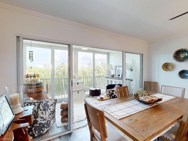 300 Stevens Landing Dr Unit 203 C-203, Marco Island, FL 34145