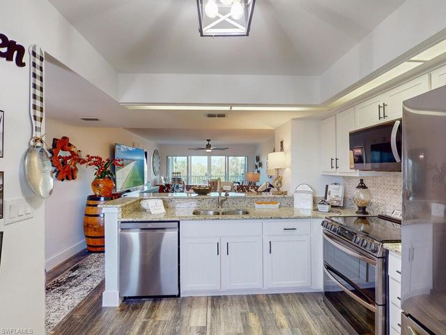 300 Stevens Landing Dr Unit 203 C-203, Marco Island, FL 34145