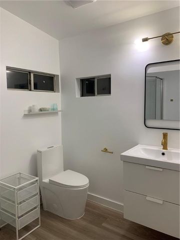 4421 Bellvue Ave C, Austin, TX 78756