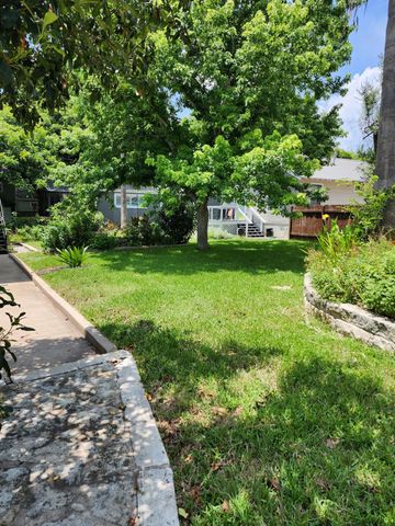 4421 Bellvue Ave C, Austin, TX 78756