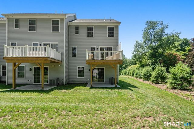 11 Summer Brook Way 11, Seymour, CT 06483