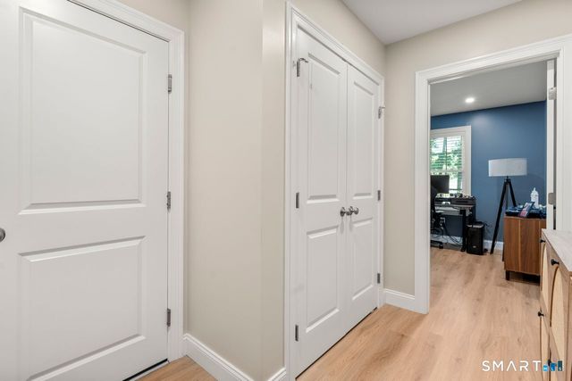11 Summer Brook Way 11, Seymour, CT 06483