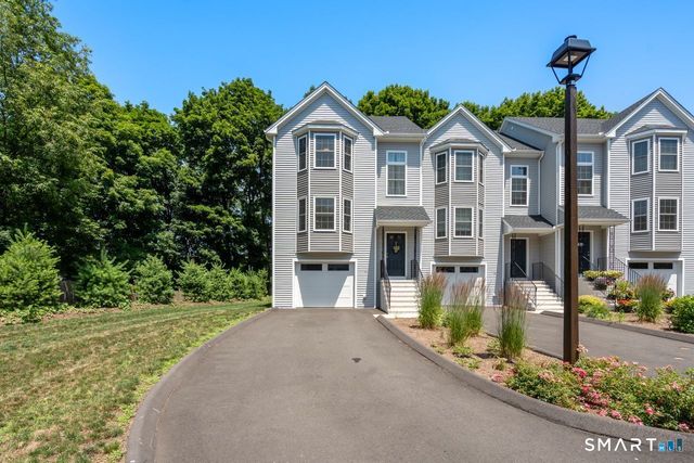 11 Summer Brook Way 11, Seymour, CT 06483