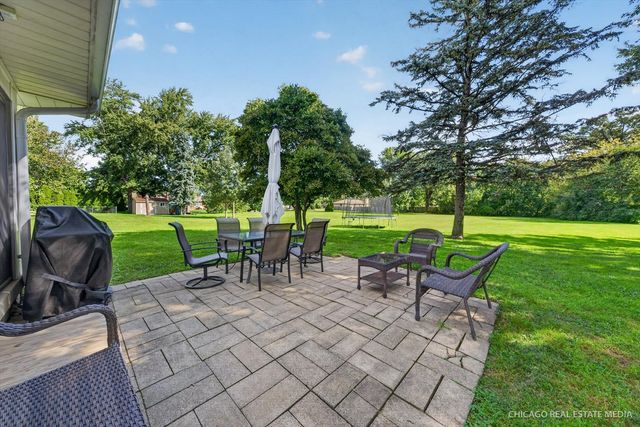465 N Shady Oaks Drive, Elgin, IL 60120