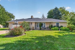 465 N Shady Oaks Drive, Elgin, IL 60120