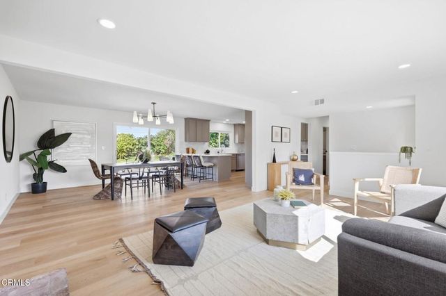 476 Jeanne Court, Newbury Park, CA 91320