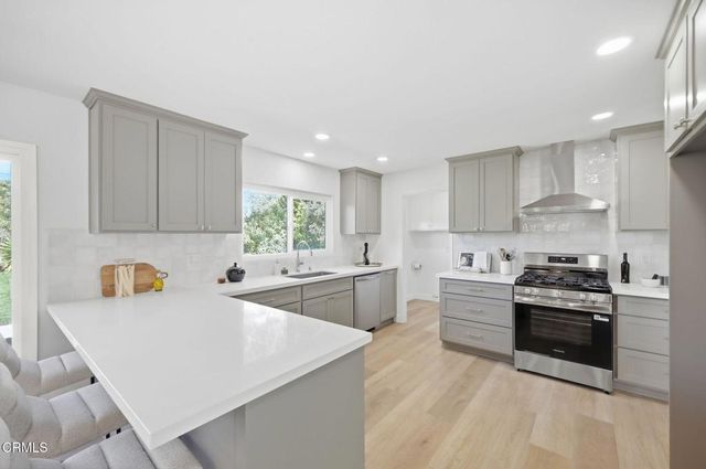 476 Jeanne Court, Newbury Park, CA 91320