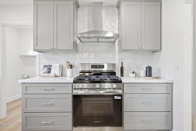 476 Jeanne Court, Newbury Park, CA 91320