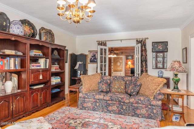 2131 Grand Boulevard, Niskayuna, NY 12309