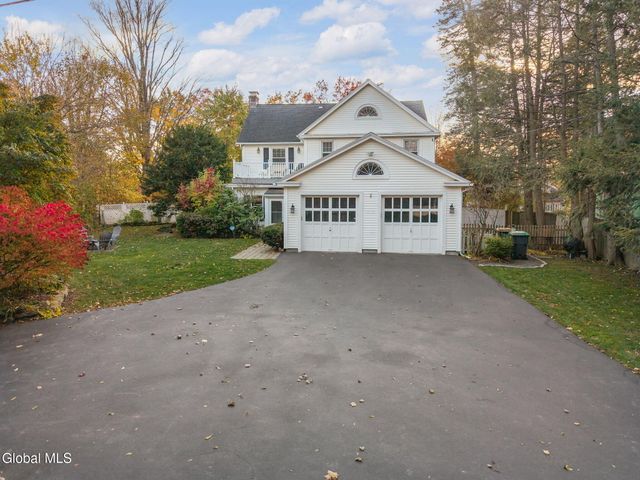 2131 Grand Boulevard, Niskayuna, NY 12309