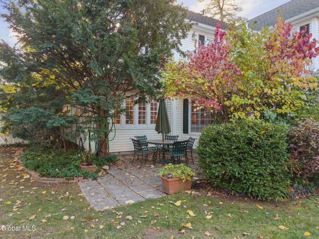 2131 Grand Boulevard, Niskayuna, NY 12309