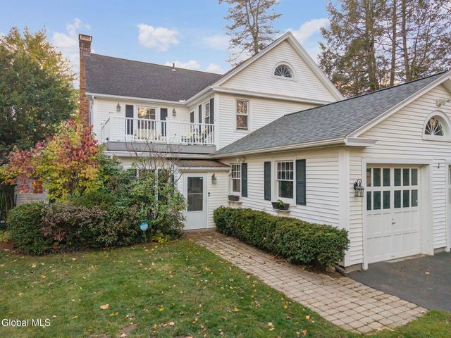 2131 Grand Boulevard, Niskayuna, NY 12309