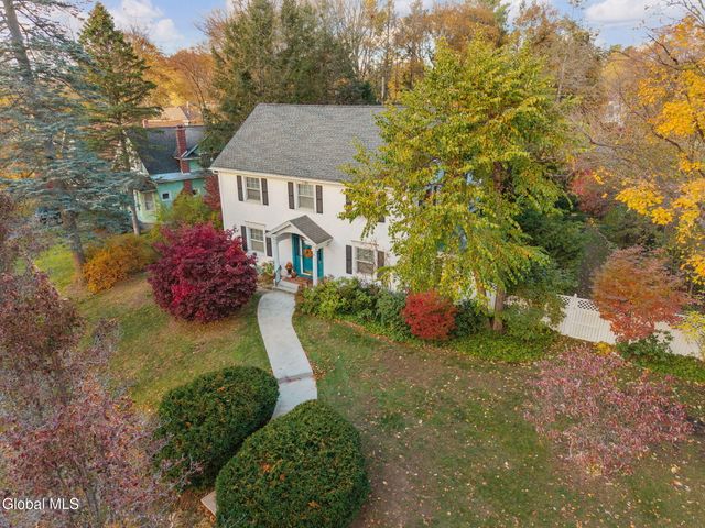 2131 Grand Boulevard, Niskayuna, NY 12309
