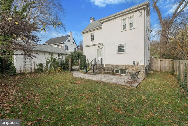 62 W LODGES LN, Bala Cynwyd, PA 19004