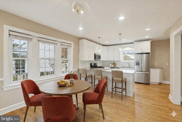 62 W LODGES LN, Bala Cynwyd, PA 19004