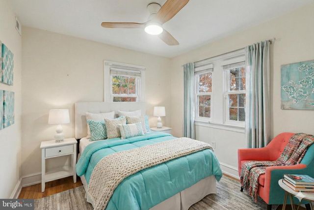 62 W LODGES LN, Bala Cynwyd, PA 19004