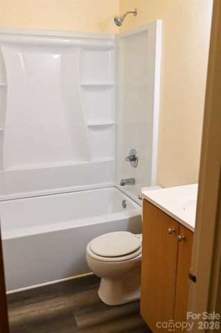 1121 Grovewood Drive, Charlotte, NC 28208