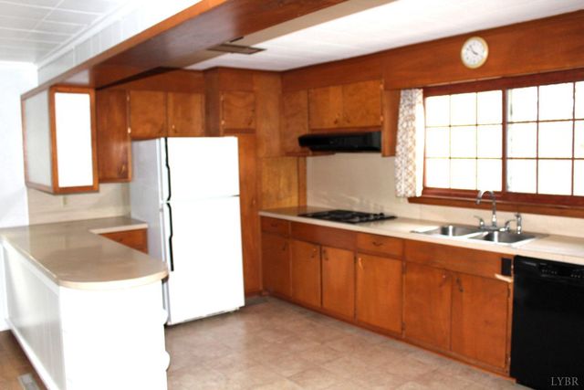 718 Sunset Drive, Bedford, VA 24523