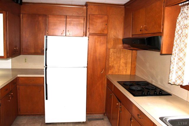 718 Sunset Drive, Bedford, VA 24523