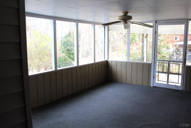 718 Sunset Drive, Bedford, VA 24523