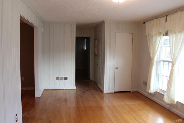 718 Sunset Drive, Bedford, VA 24523