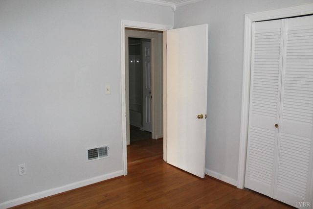 718 Sunset Drive, Bedford, VA 24523