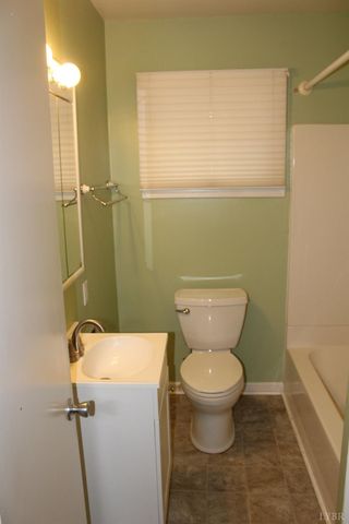 718 Sunset Drive, Bedford, VA 24523