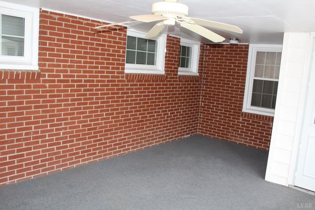 718 Sunset Drive, Bedford, VA 24523