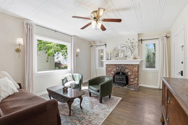 2321 W Boone Ave, Spokane, WA 99201