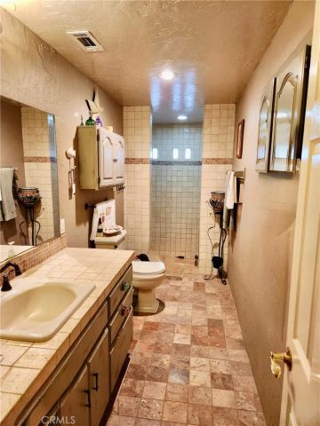 11524 Deep Creek Road, Apple Valley, CA 92308