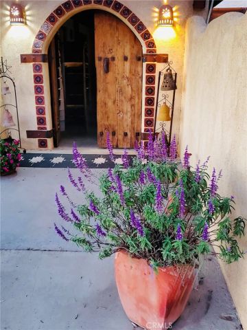 11524 Deep Creek Road, Apple Valley, CA 92308