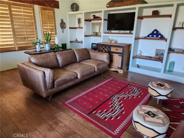 11524 Deep Creek Road, Apple Valley, CA 92308