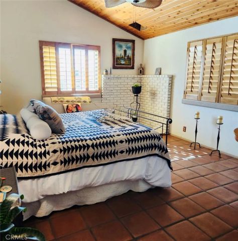 11524 Deep Creek Road, Apple Valley, CA 92308