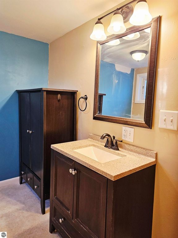 Image 15 of property listing at 420 S Clinton, St Louis, MI 48880