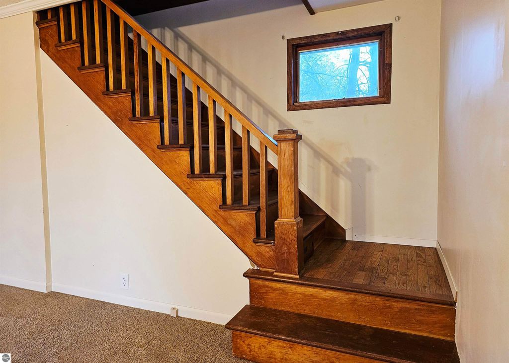 Image 17 of property listing at 420 S Clinton, St Louis, MI 48880