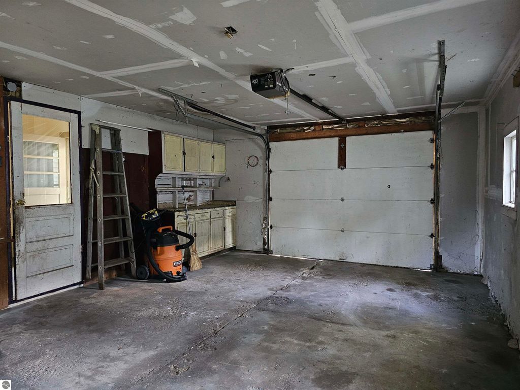 Image 30 of property listing at 420 S Clinton, St Louis, MI 48880
