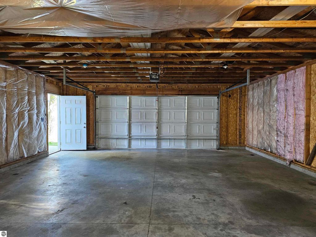 Image 36 of property listing at 420 S Clinton, St Louis, MI 48880