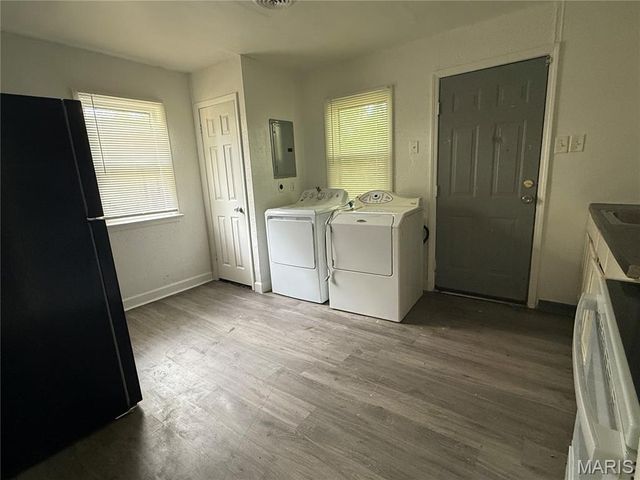 470 Mueller Avenue, St Louis, MO 63135